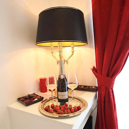 Affittacamere Interno 7 Luxury 2*