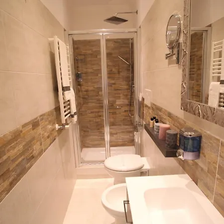 Pensión Interno 7 Luxury 4*