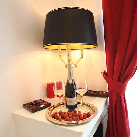 Interno 7 Luxury 4* Roma