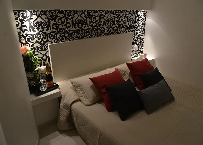 ゲストハウス Interno 7 Luxury 4*