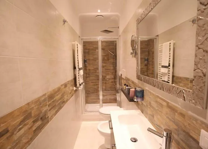 Interno 7 Luxury 4* ローマ